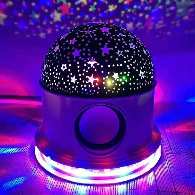 Luminária abajur caixa de som bluetooth com projetor de estrelas lua decorativa  - Foto 5
