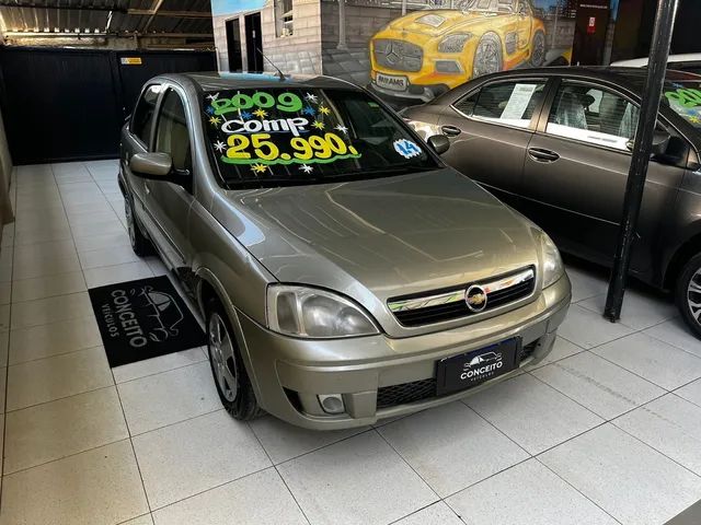 Chevrolet Corsa Hatch é carro usado potente por menos de R$ 30.000