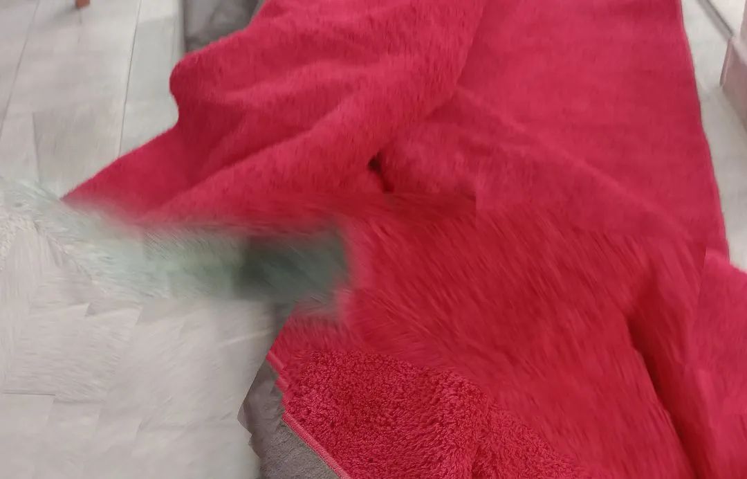 Tapete Vermelho Peludo