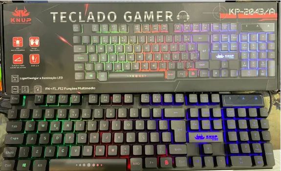 teclado  gamer knup KP-2043 com luz RGB - Foto 2