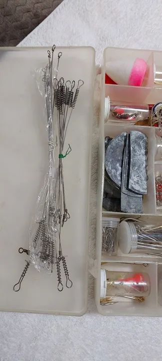 Caixa tralha de pesca - Foto 5