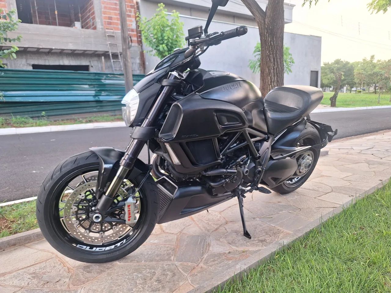 Ducati Diavel Dark 2015 - Impecável - Preta - Aceito Troca - Foto 10