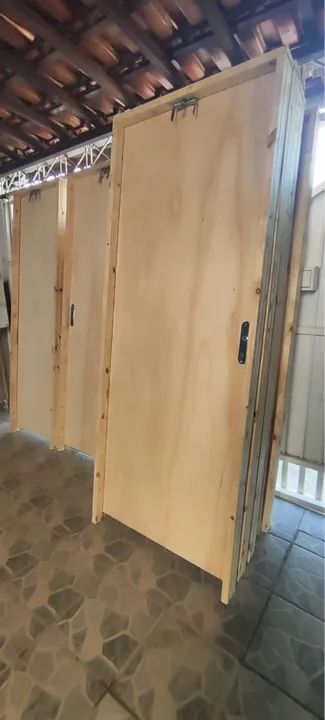Porta para o quarto madeira R$ 270,00 