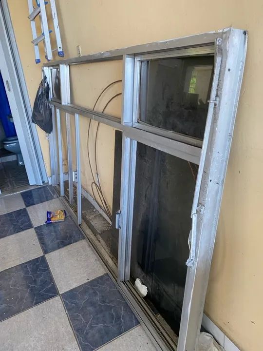 Janela de alumínio 
