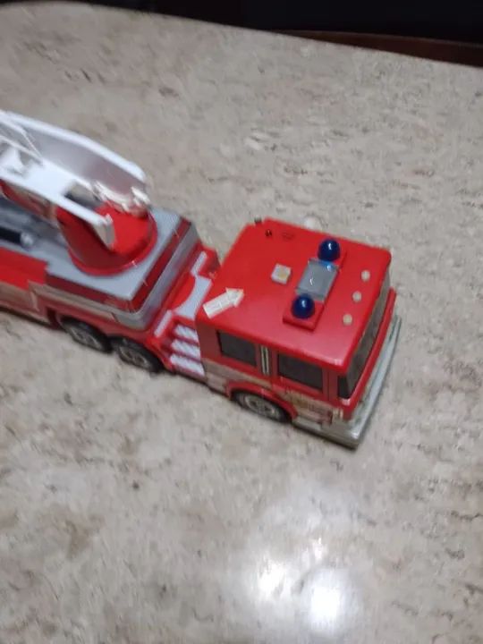 Caminhão de bombeiros com comando de voz. ?Especial para colecionadores. Raro? - Foto 2