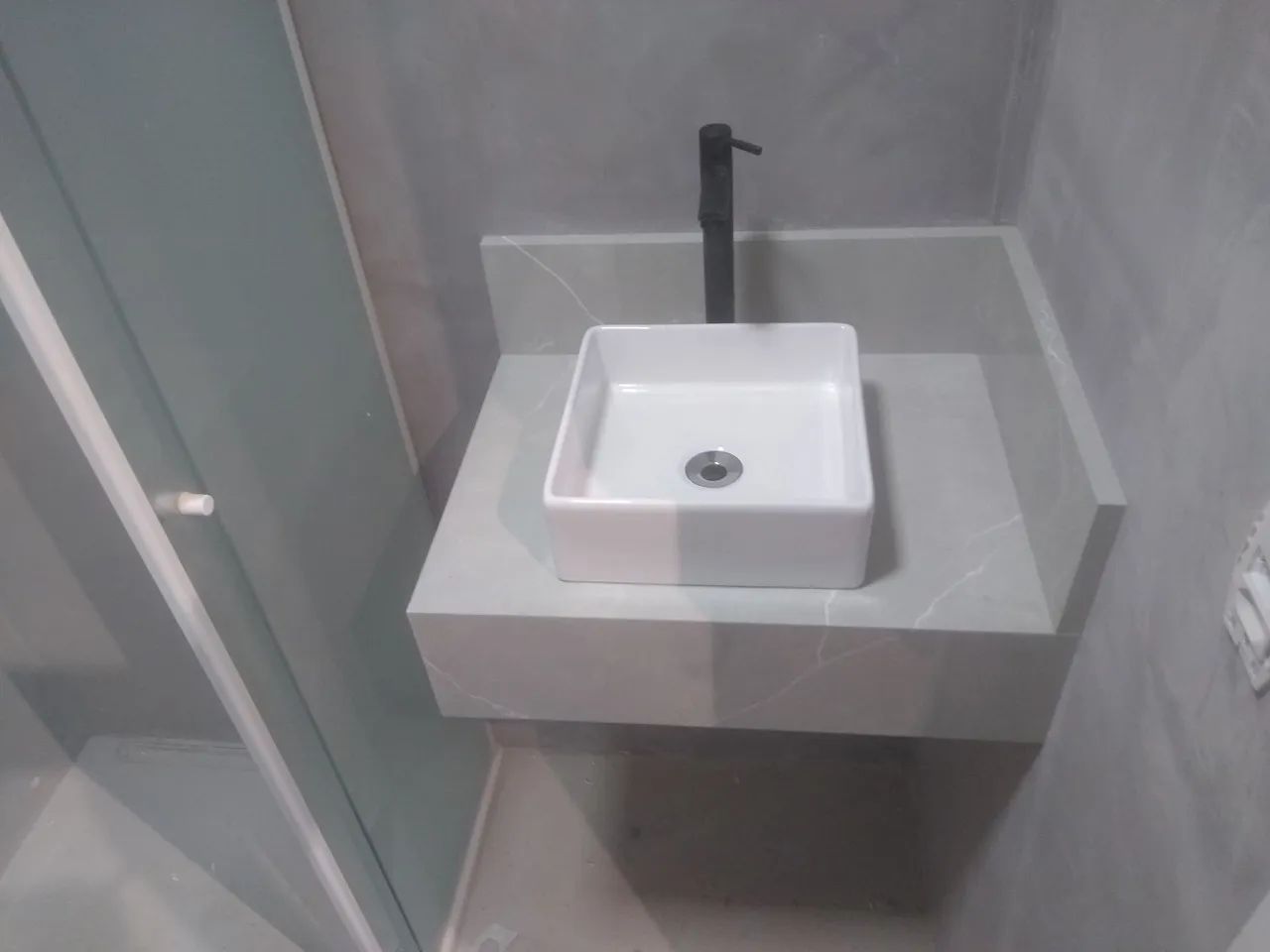 Pia em porcelanato  - Foto 3