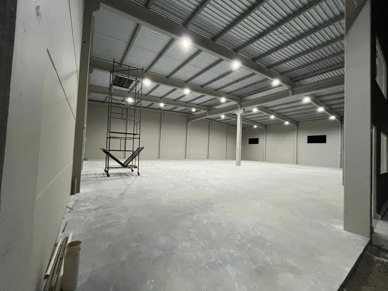 ALUGO GALPÃO 720 m2 - EXCELENTE LOCALIZAÇÃO  - Foto 12