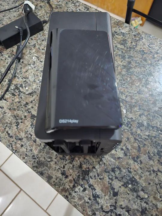 Synology DiskStation DS214play + HD 4TB(2x2TB)