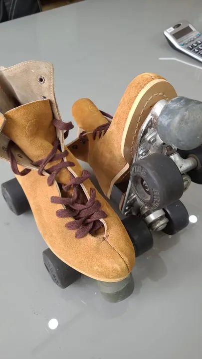 PATINS PATINAÇÃO ARTÍSTICA, AMERICANOS, SEM USO, numero 36 feminino - Foto 2