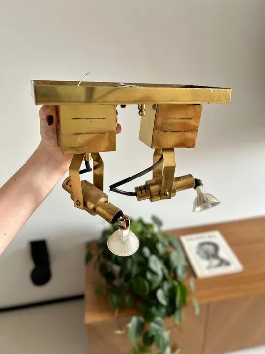 Lustre Art Deco Focal de Metal Dourado Teto