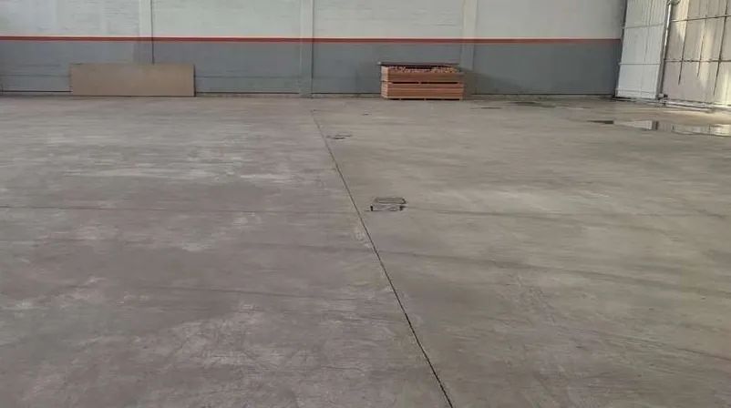 Alugo Galpão Jardim Limoeiro/Rodovia ES 010 km 2,5 de frente para a psita. 5100m²