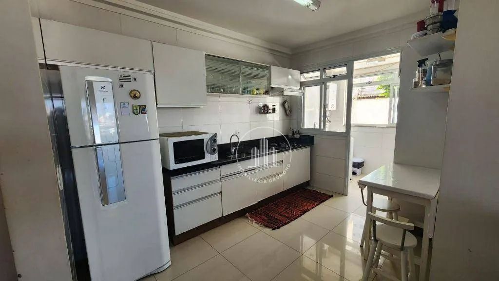 Apartamento com 2 dormitórios à venda, 78 m² por R$ 477.000,00 - Barreiros - São José/SC - Foto 2