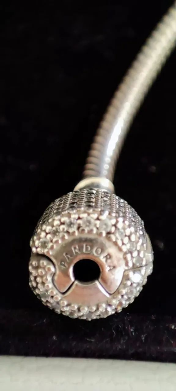 Pulseira Pandora Original edição especial na caixa com berloque em prata - Foto 2