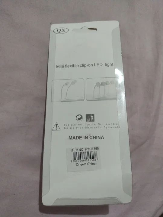 Luminária LED Clip - Iluminação prática e versátil - Foto 2