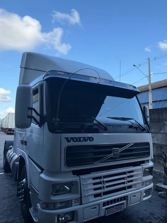 Caminhão Volvo FM 2002 - Foto 3