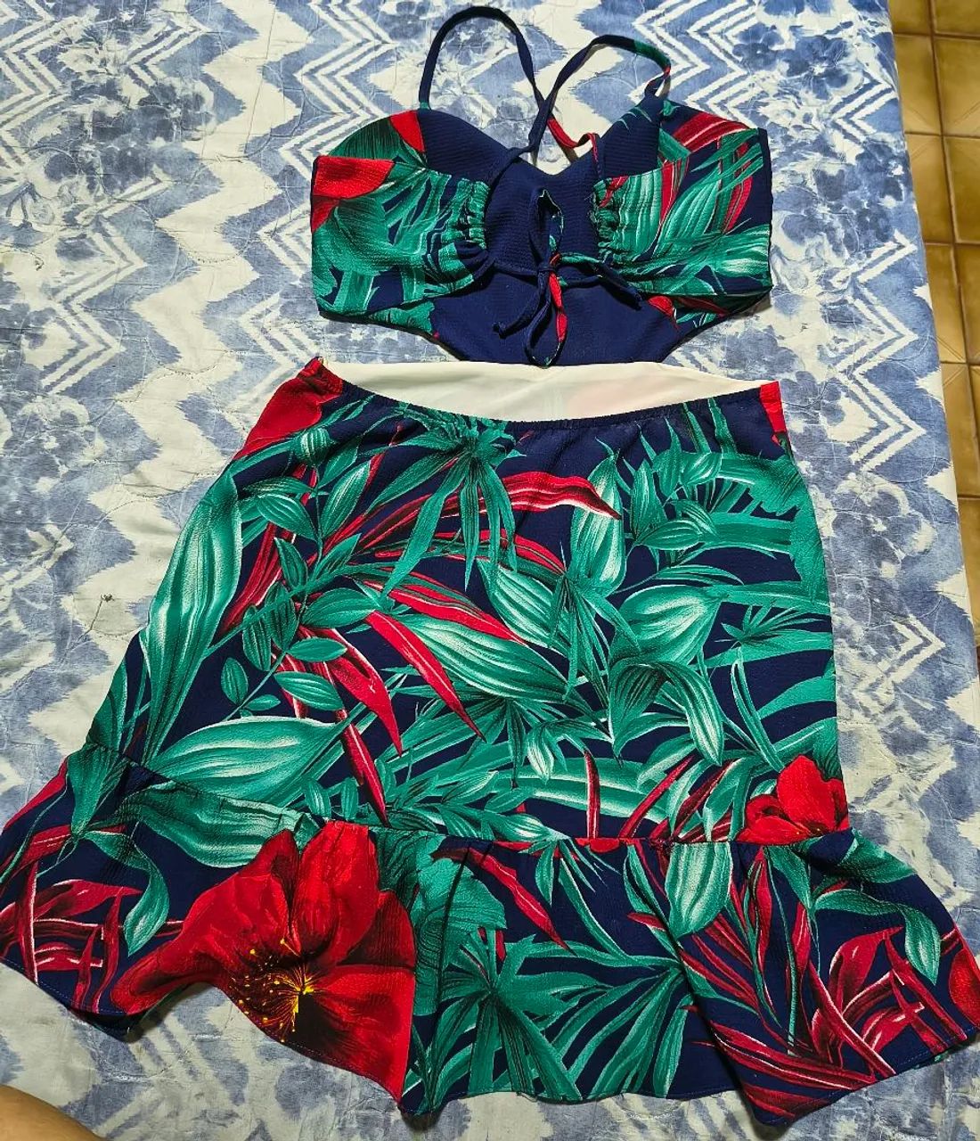 Vendo vestido aberto nas costas M - Foto 3