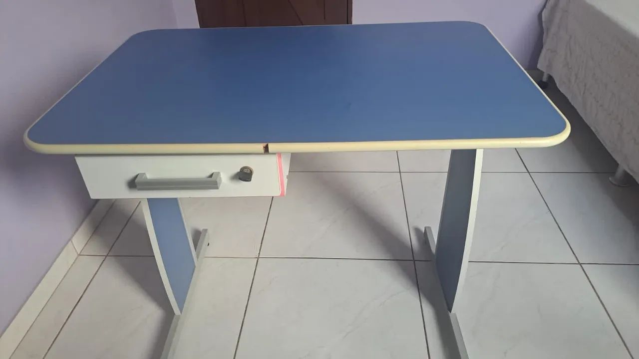Escrivaninha  - Foto 2