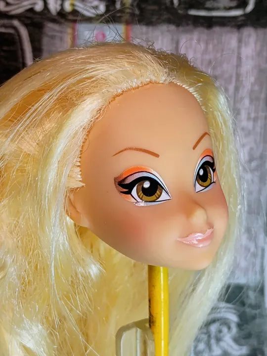 WINKS  -Barbie - Só a Cabeça da Boneca Winks Bem Novonhe e Higienizada - Antiga - Foto 2