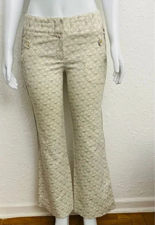 calça shoulder tamanho 36 bege estampado bom estado - Foto 2