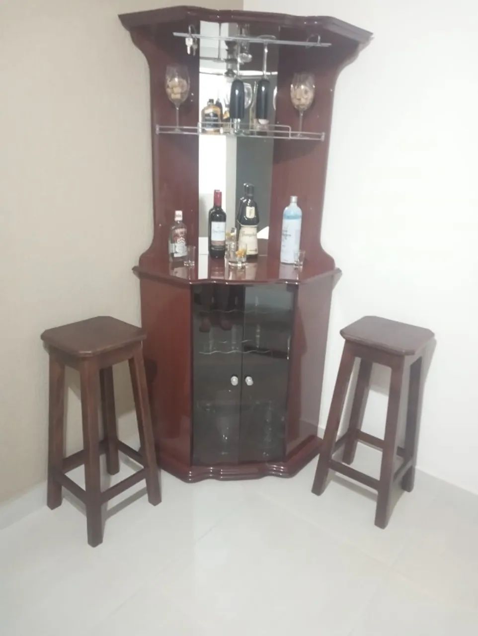 rack e bar de canto com banquetas - Foto 4