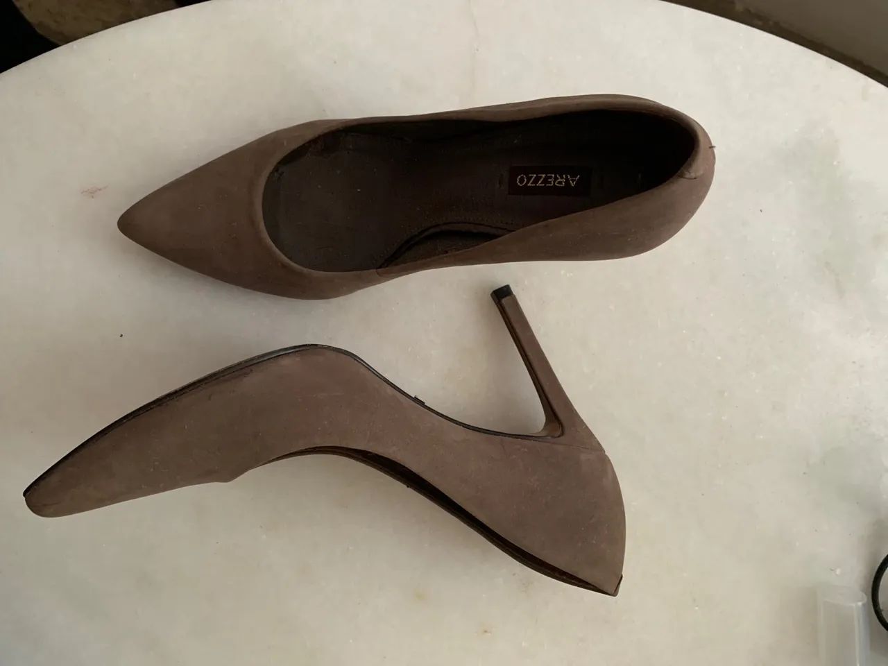 Sapatos de salto marrom da Arezzo - Foto 2