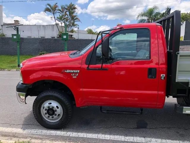 F4000 2018 4x4  - Foto 2