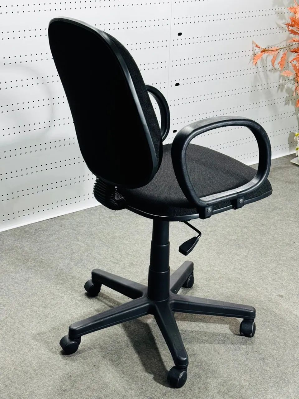 Cadeira Diretor com Relax e Assento Regulável-Em até 6x sem juros  - Foto 4
