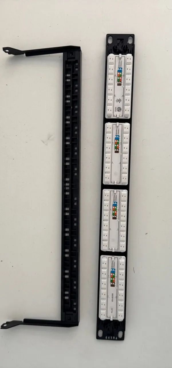 * PATCH PANEL CAT5e  24 PORTAS MODULAR MULTILAN FURUKAWA64317906296961121