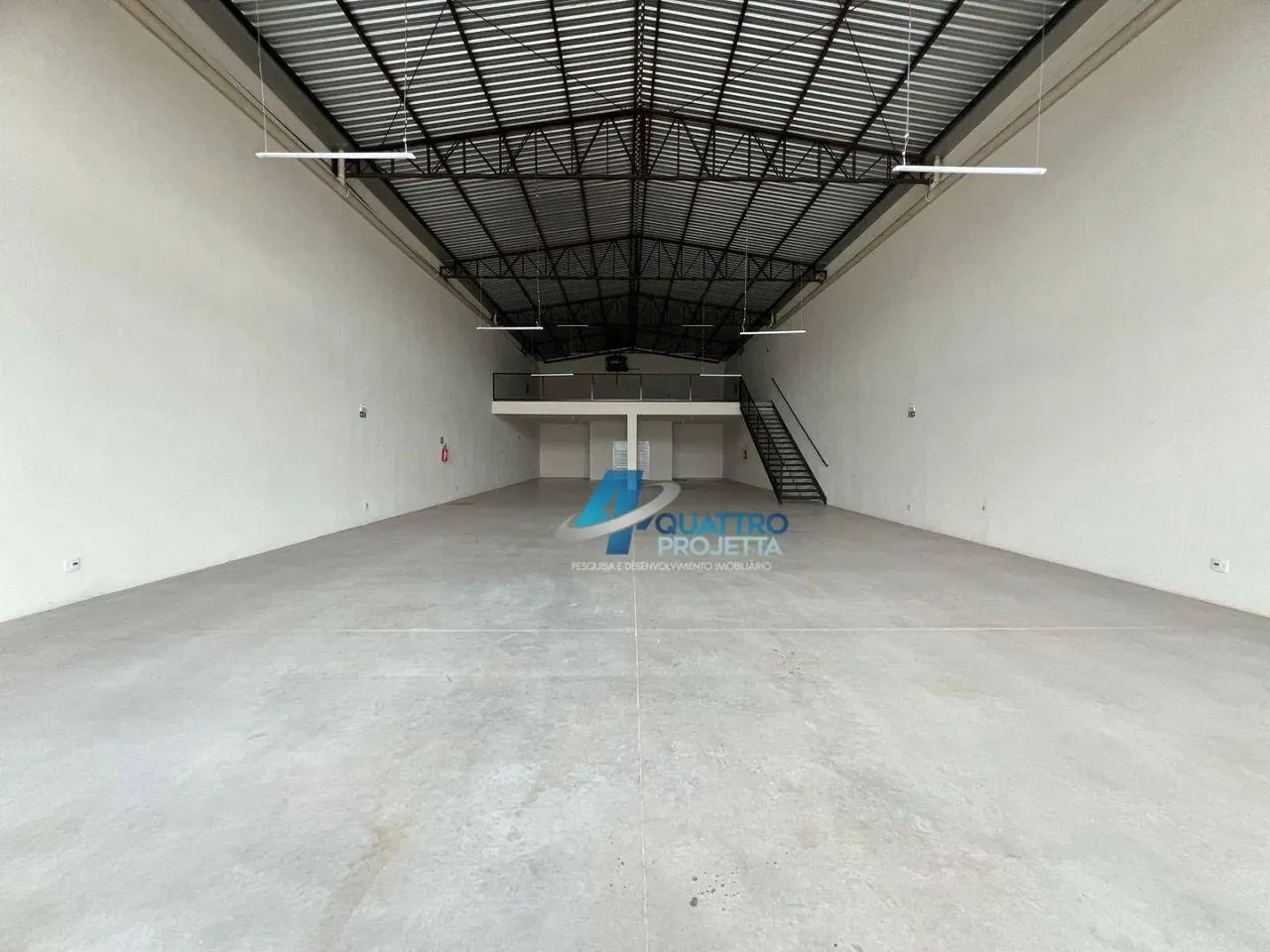 Loja para locação com 460 m² na Avenida São João, Zona Leste - Londrina