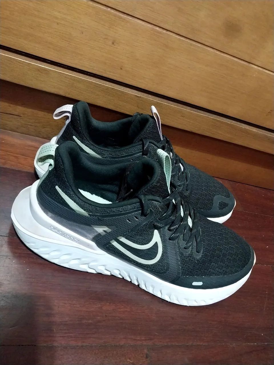 Tênis Nike React 