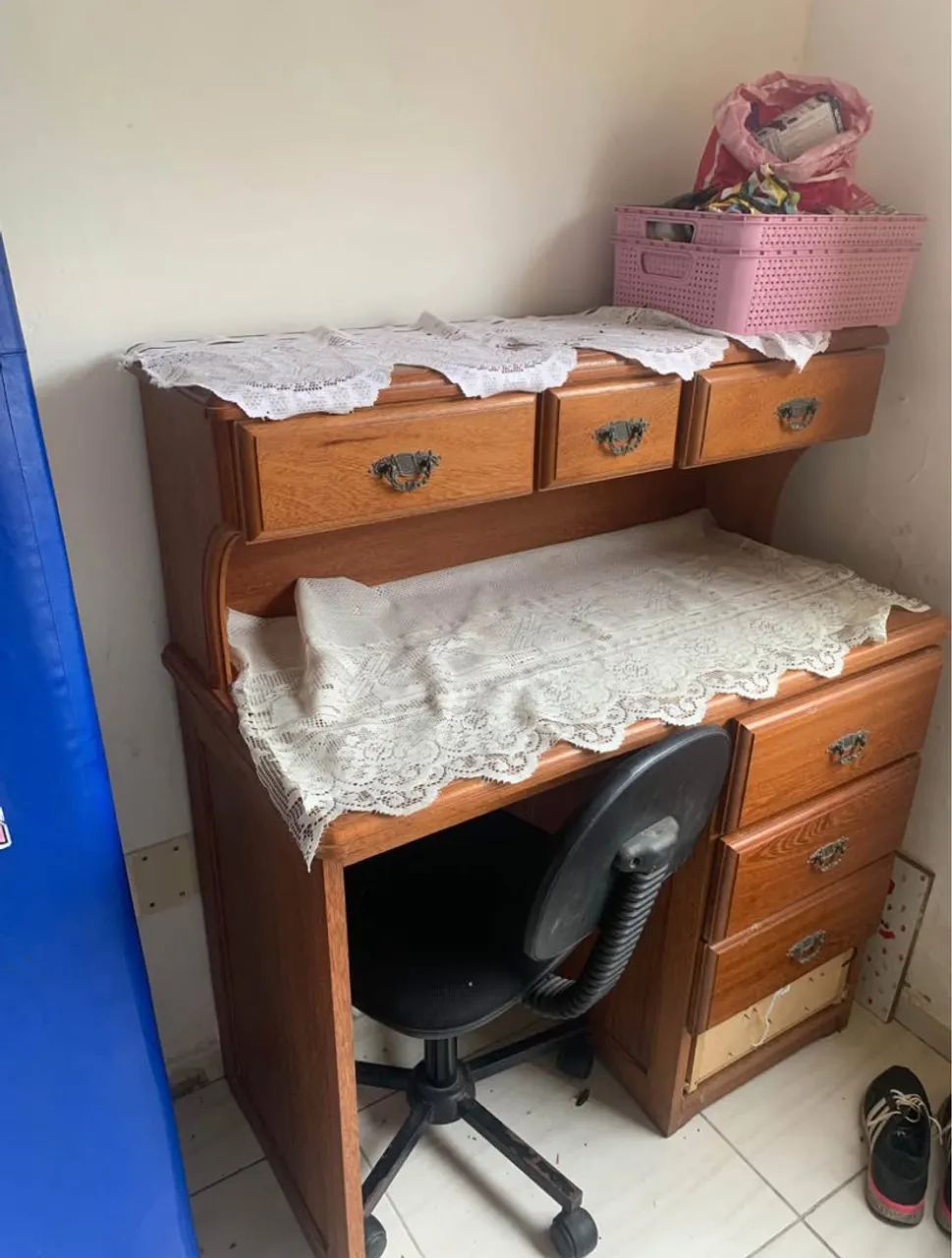 Escrivaninha madeira pura  - Foto 3