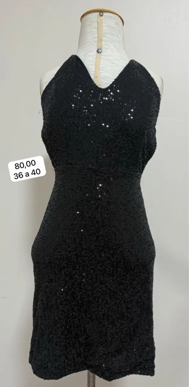 Vestido preto de paetês
