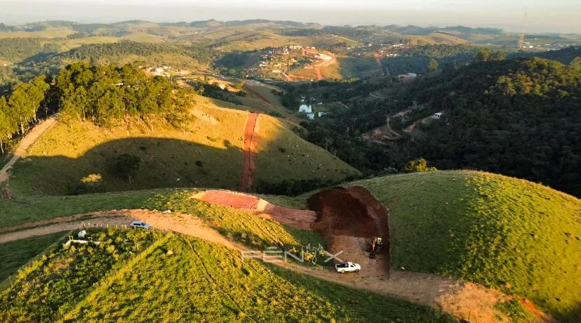 terrenos para venda tem 600 metros quadrados em Recanto das Águas - Igaratá - SP
