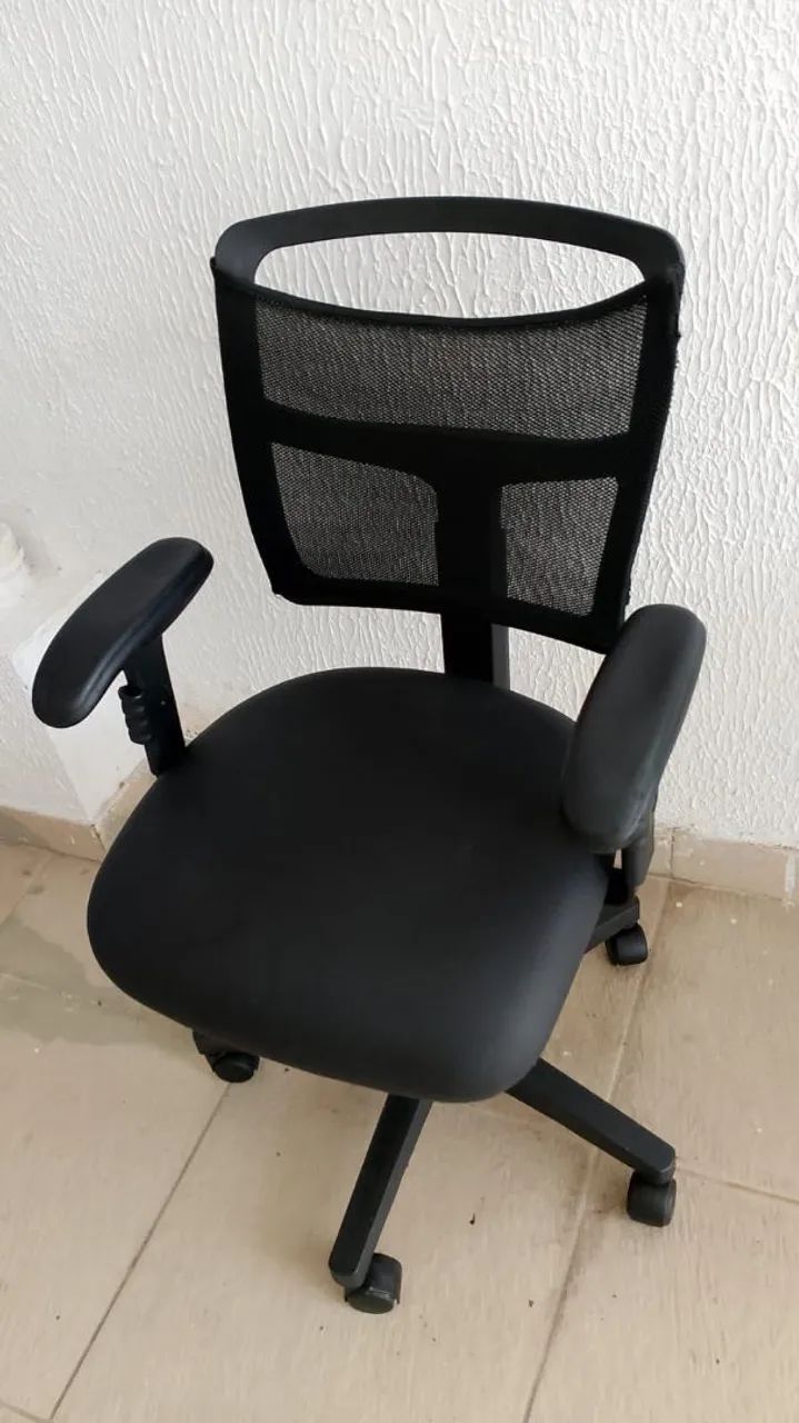 Cadeira Secretaria executiva com tela