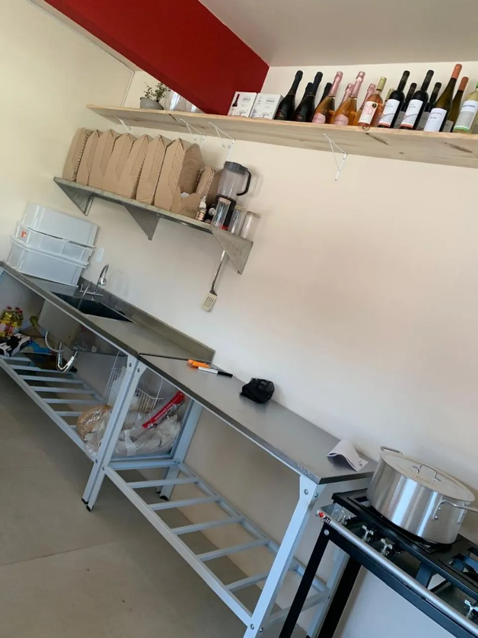 Pia inox e bancada