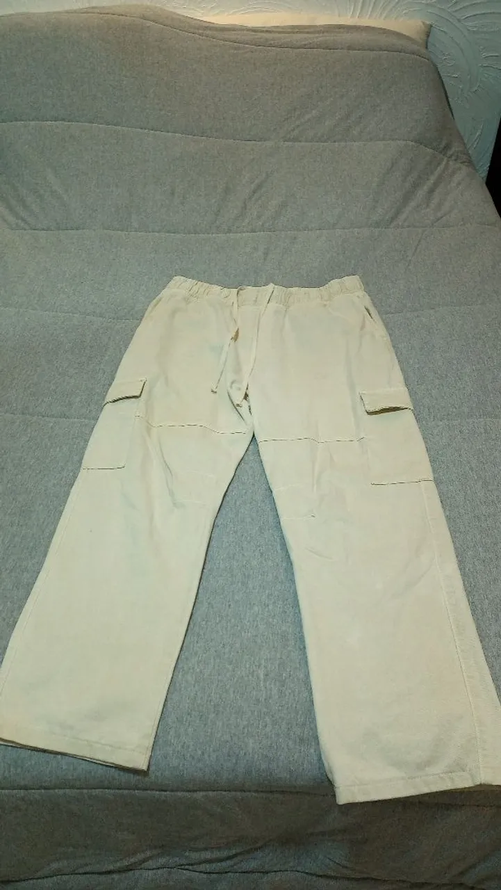 Calça Cargo Bege