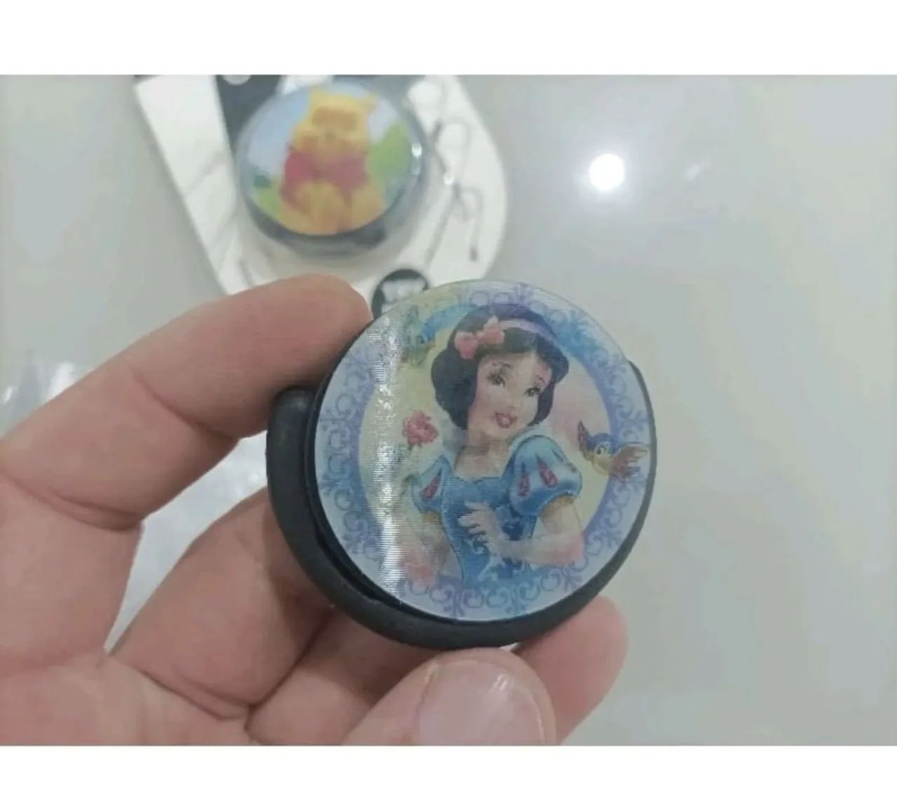 Kit com 03 Popsockets Suporte para Celular - Personagem Divertido - Foto 3