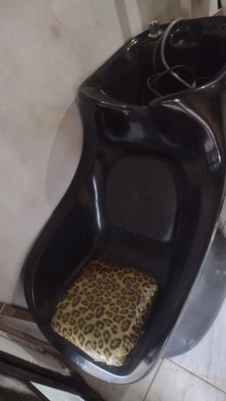 Vendo lavatório e cadeira de salão  - Foto 3
