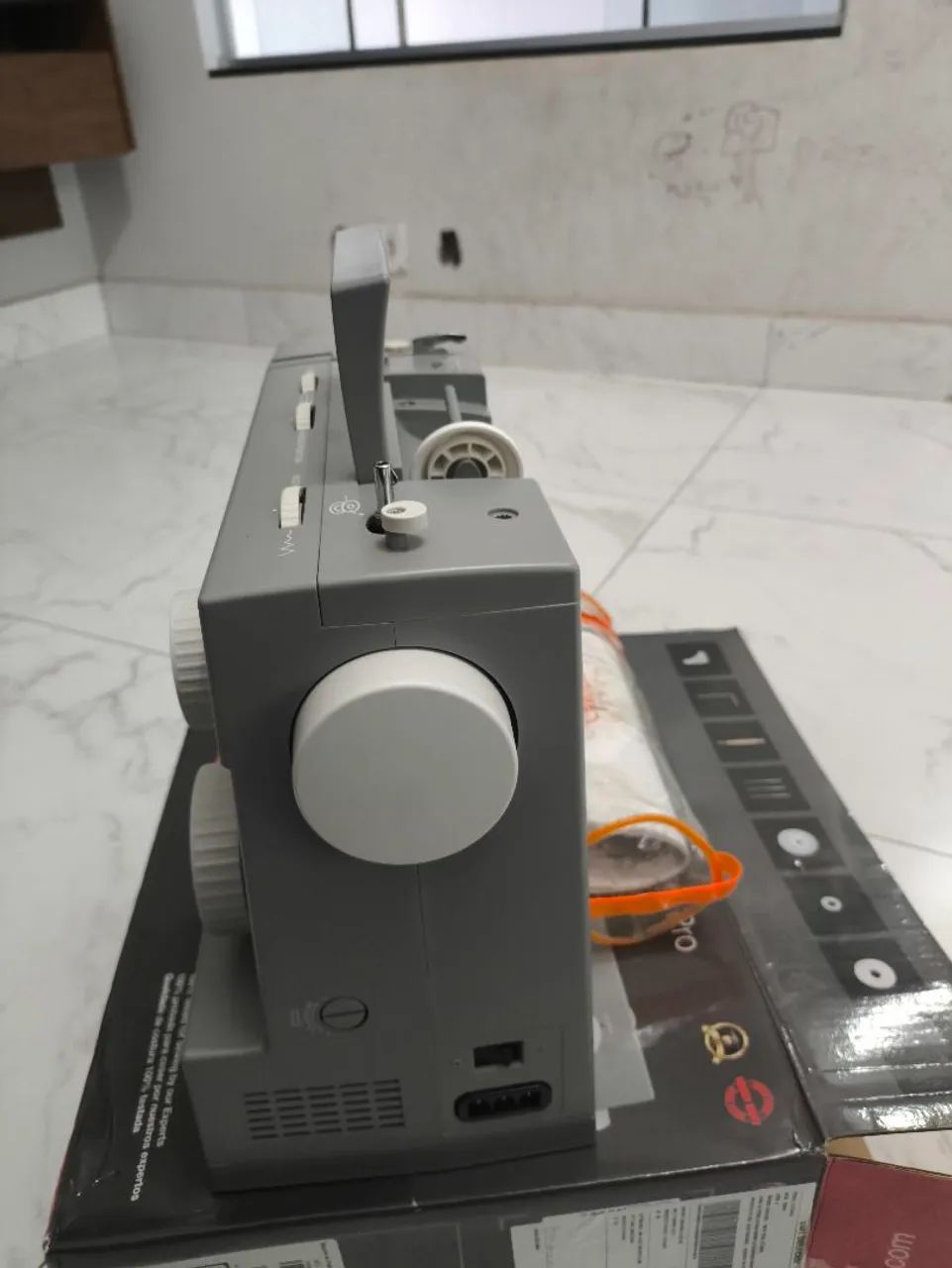 Máquina de Costura Singer Facilita Pro 4423  97 Pontos - Foto 4