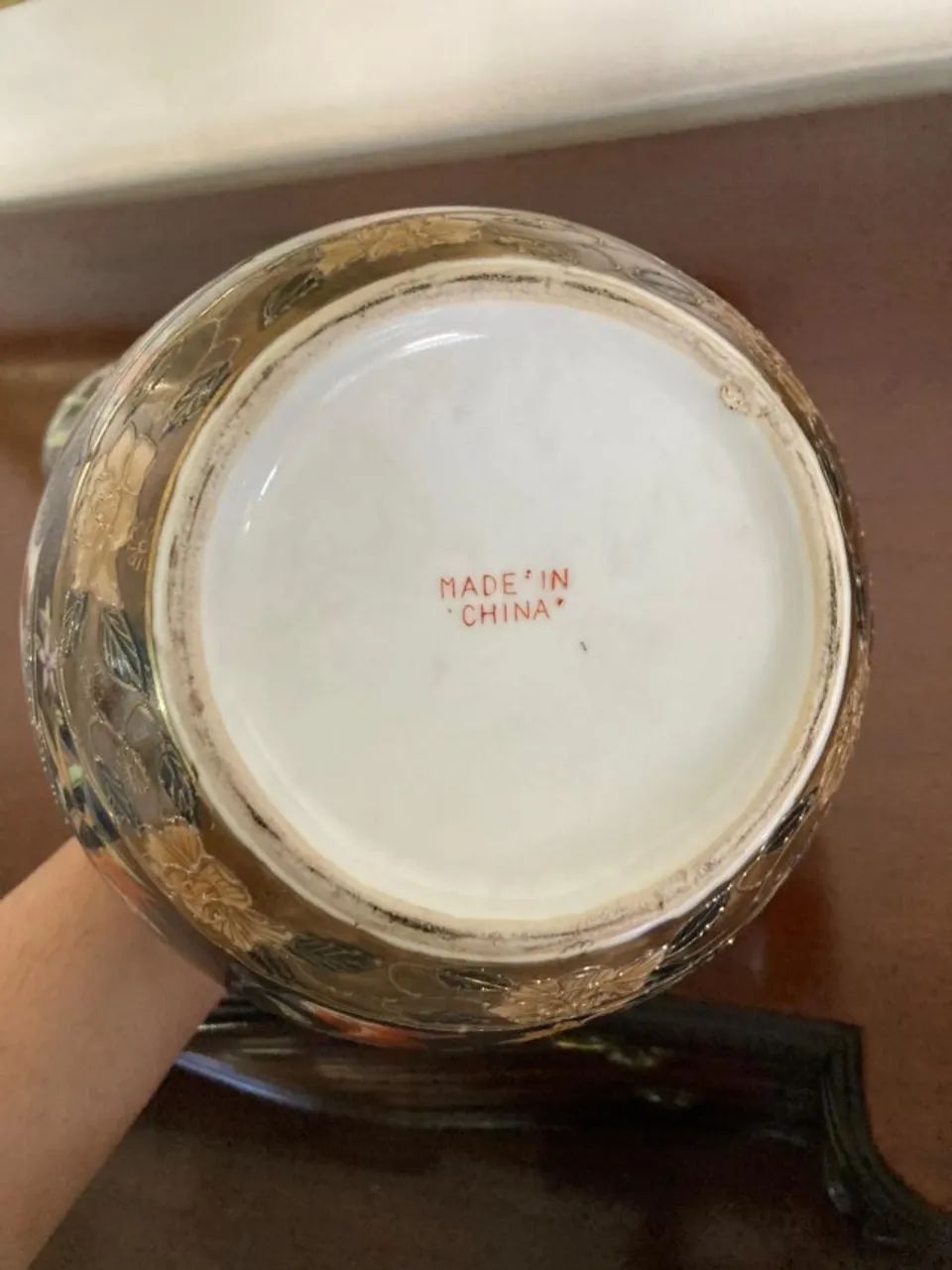 Par de Potiches Chineses com Tampa - Porcelana Decorativa com Dourado - Foto 6