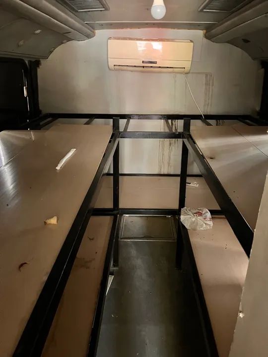 Motorhome 2008 motor o 500 Mercedes bens mesmo do Atego 2426 - Foto 7