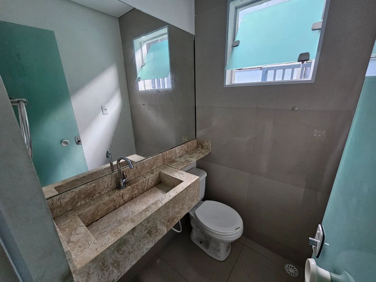 Vende ou aluga linda casa , bairro Jardim Camila, 4 dormitórios, sendo 1 suíte, 189 m², 2  - Foto 4