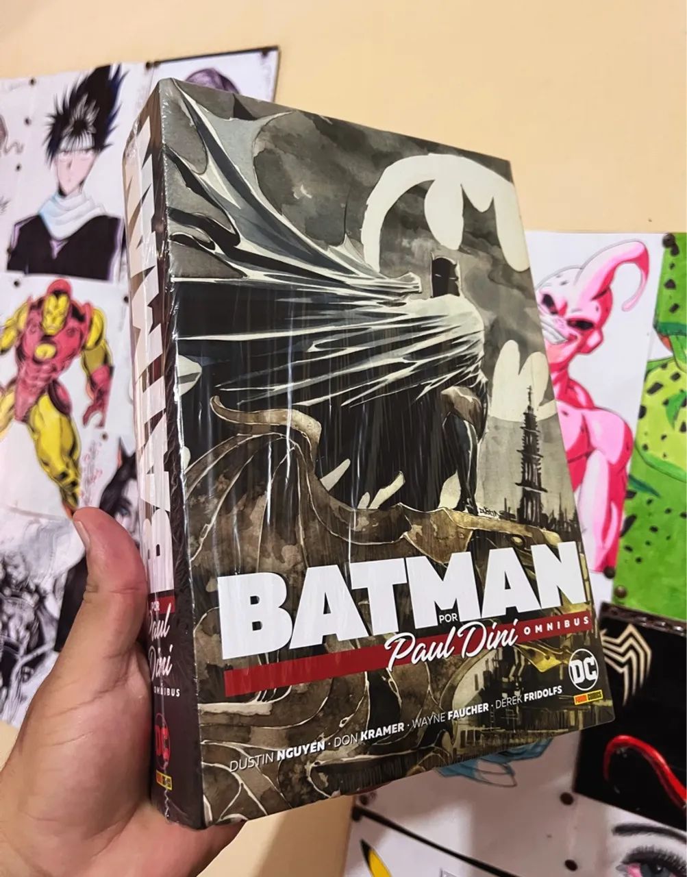 Batman por Paul Dini Omnibus lacrada - Foto 4