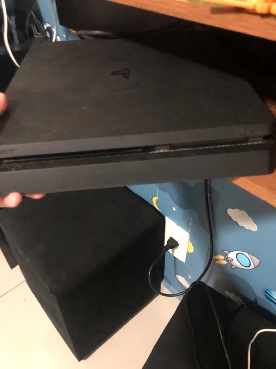 PlayStation 4 slim dois controles funcionado