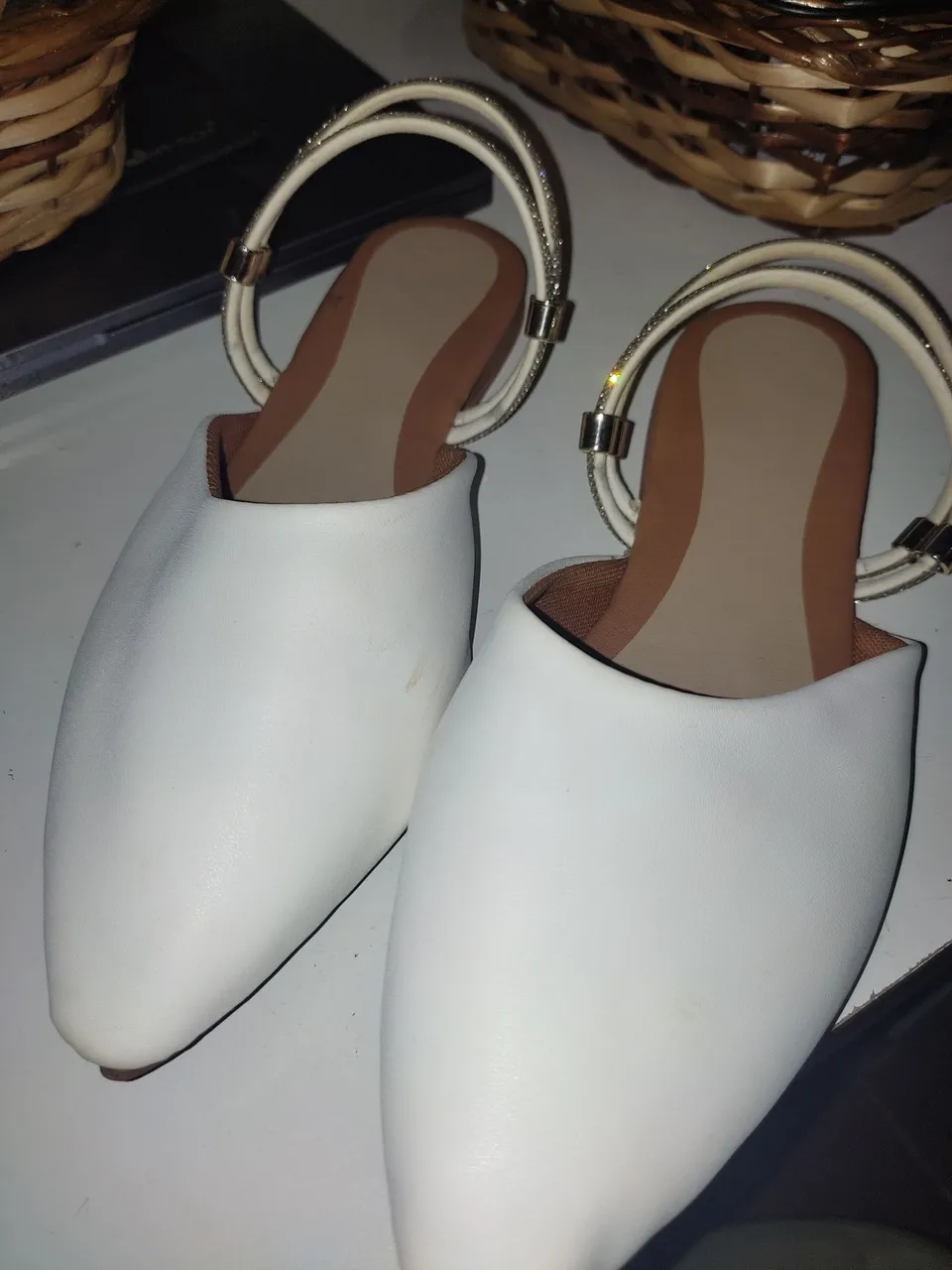mule com tira de strass