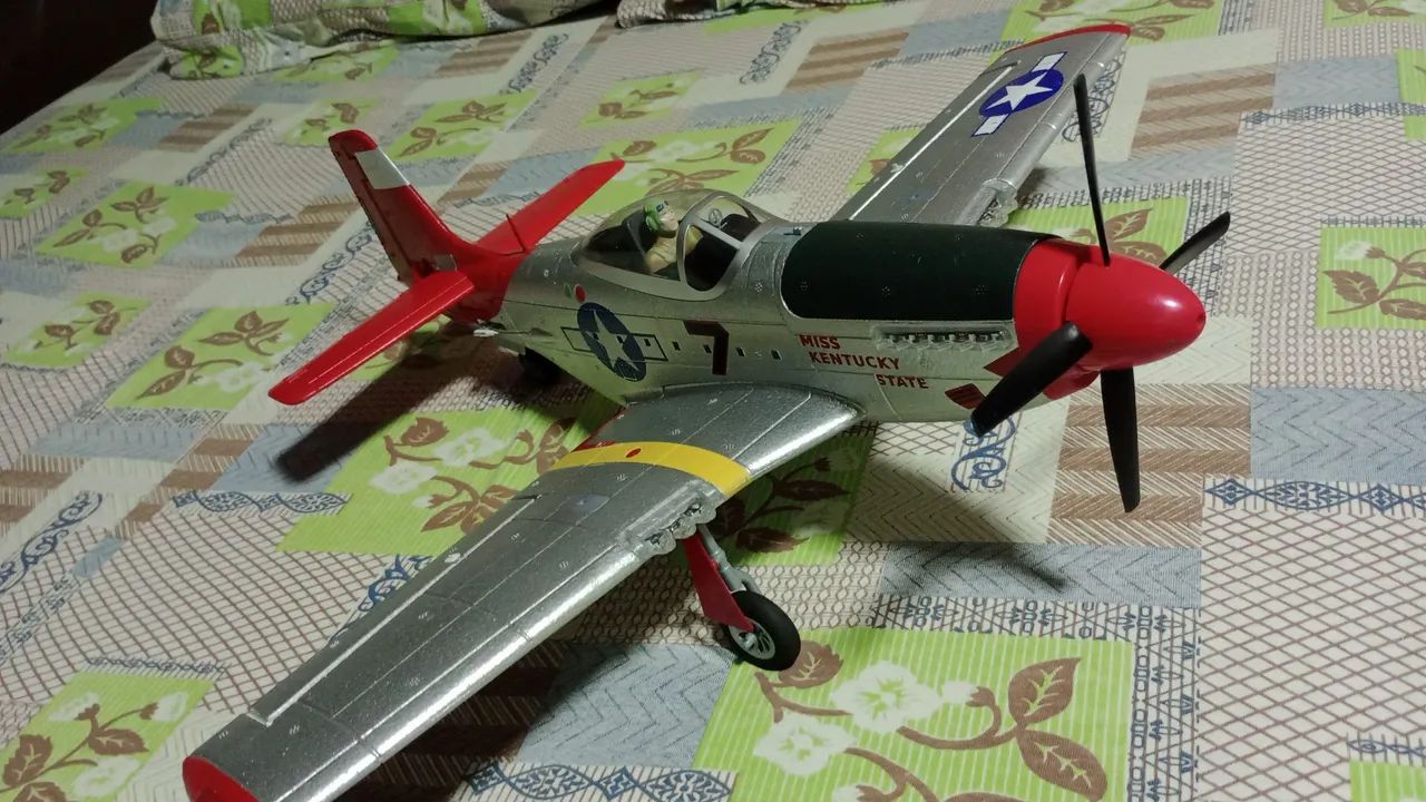 Aeromodelo p51 - Foto 6