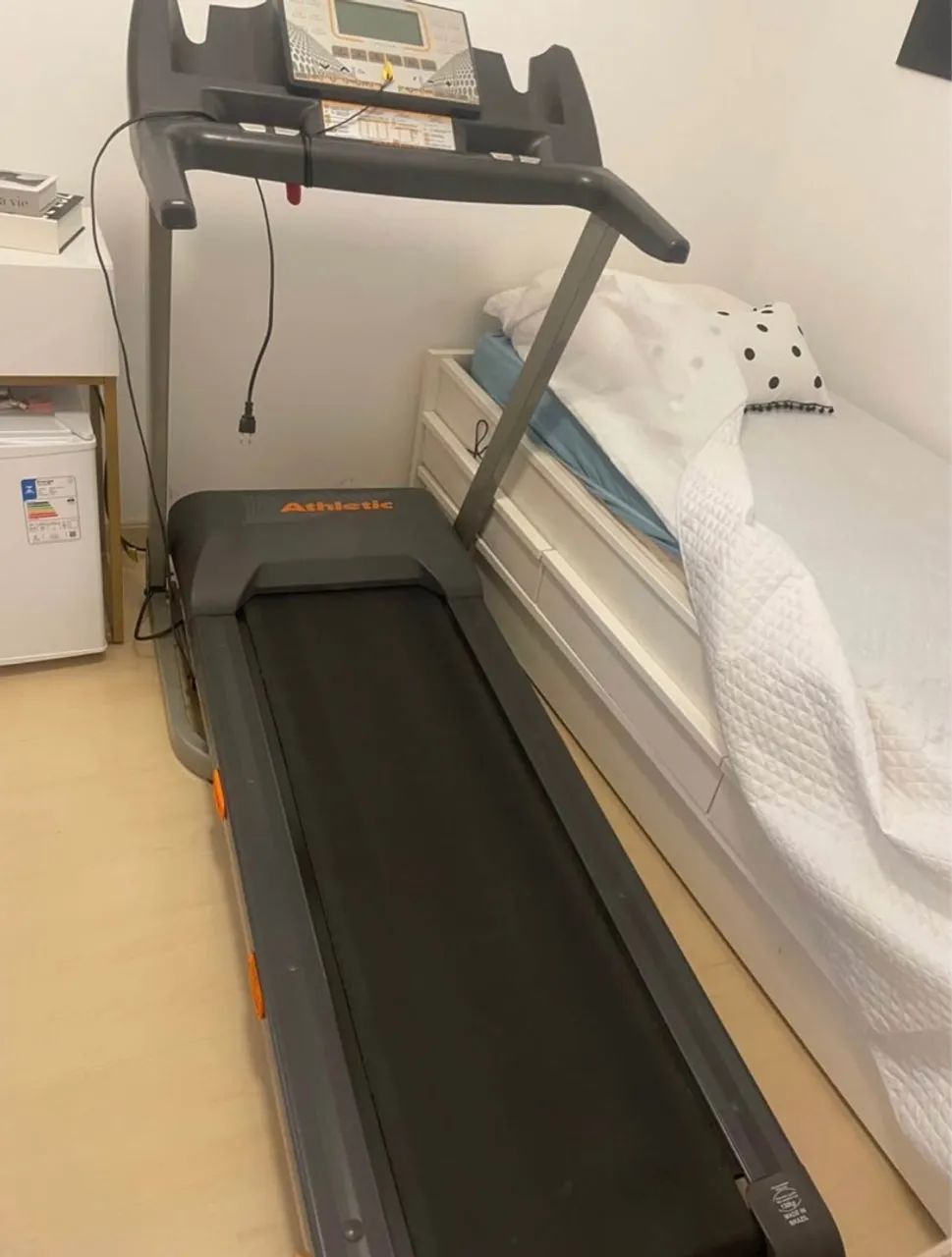 Esteira Athletic - Ótima para exercícios!