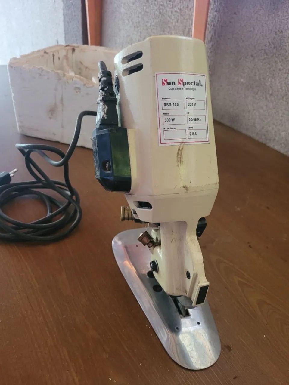 Máquina de cortar tecido  - Foto 2