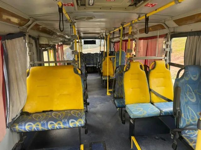 Ônibus Urbano (Micrão) Volks Comil  - Foto 4