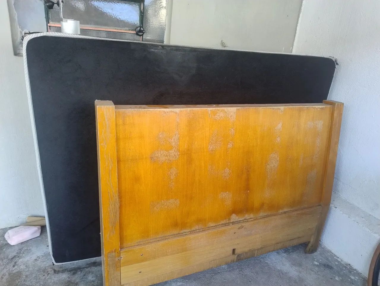 Base e cabideiro de cama 64374973508355122